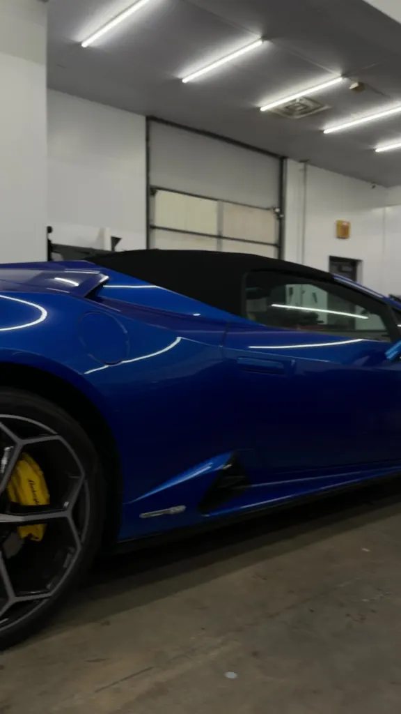 Lamborghini Huracán EVO Spyder — photo 2