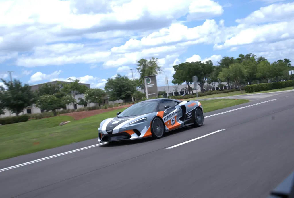 McLaren GT — photo 4