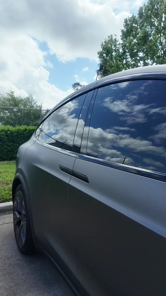 Tesla Model Y — photo 2