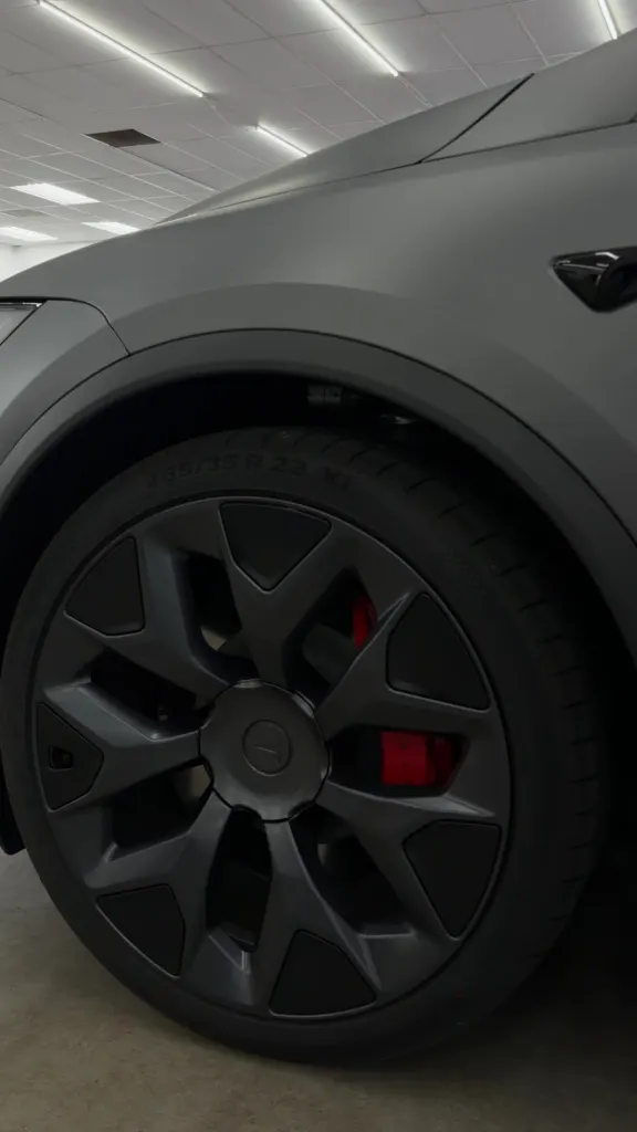 Tesla Model Y — photo 3